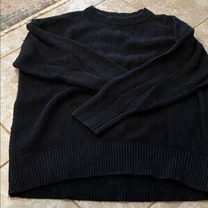 Old Navy Women's Black Crew Neck Sweater
